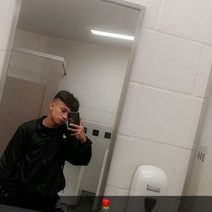 Meet your Posher, Joel